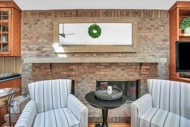 2208 O Donnell Drive, Champaign, IL 61821