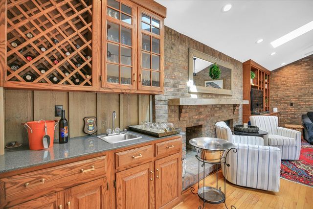 2208 O Donnell Drive, Champaign, IL 61821