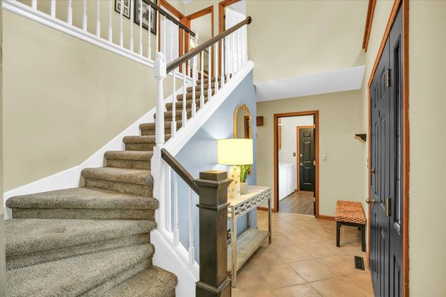 2208 O Donnell Drive, Champaign, IL 61821