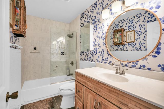 2208 O Donnell Drive, Champaign, IL 61821