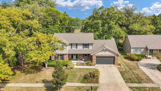 2208 O Donnell Drive, Champaign, IL 61821