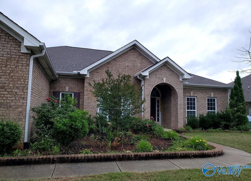 240 Heritage Mill Drive, Madison, AL 35758