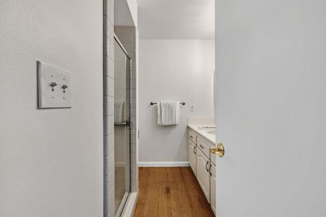 1094 Bermuda Drive, San Mateo, CA 94403