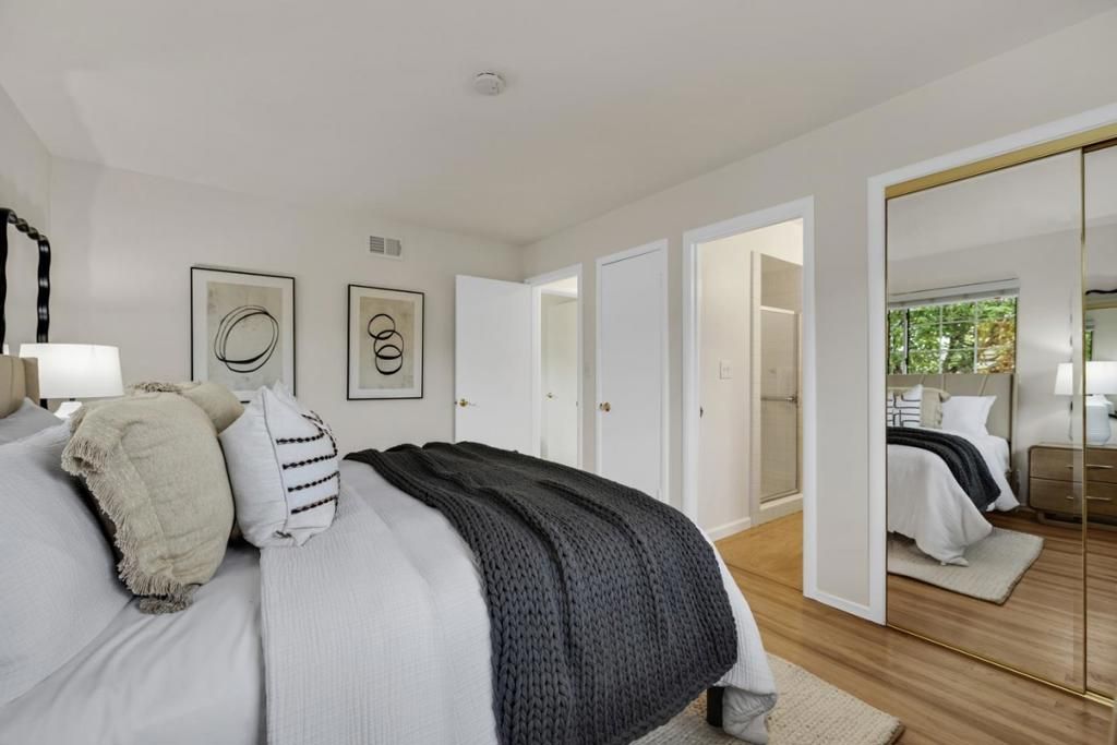 Image 19 of property listing at 1094 Bermuda Drive, San Mateo, CA 94403