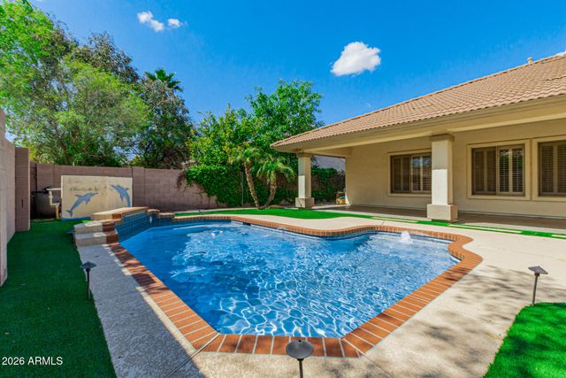 1687 E CAROB Drive, Chandler, AZ 85286