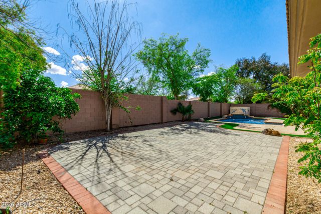 1687 E CAROB Drive, Chandler, AZ 85286