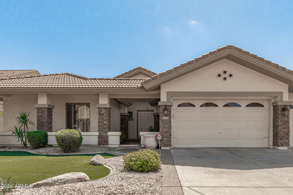 1687 E CAROB Drive, Chandler, AZ 85286
