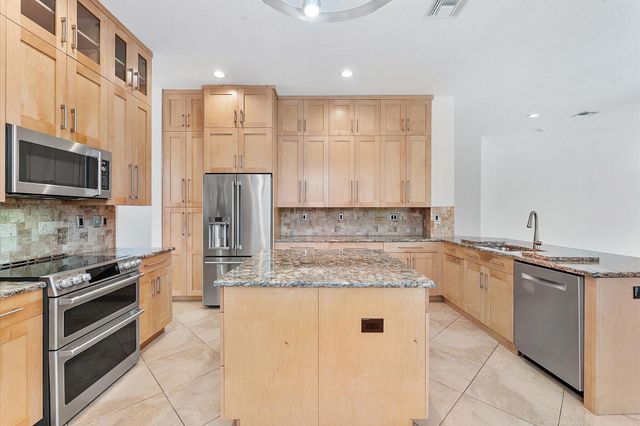 11525 NW 49th Court, Coral Springs, FL 33076