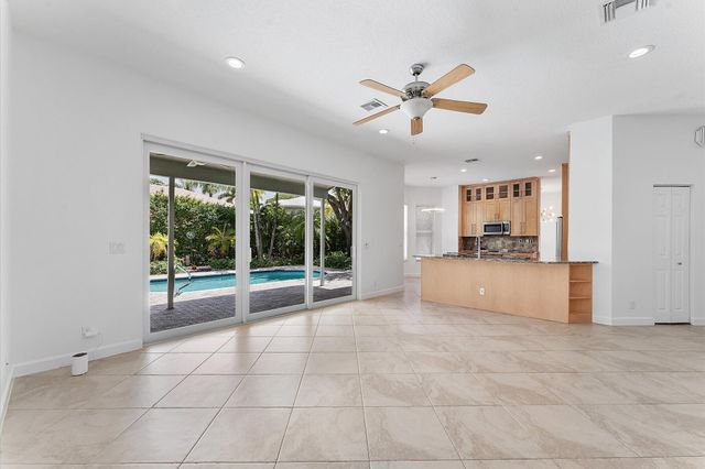 11525 NW 49th Court, Coral Springs, FL 33076