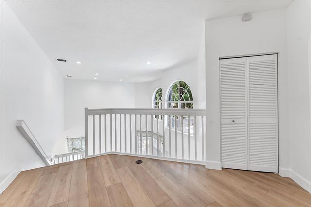 11525 NW 49th Court, Coral Springs, FL 33076