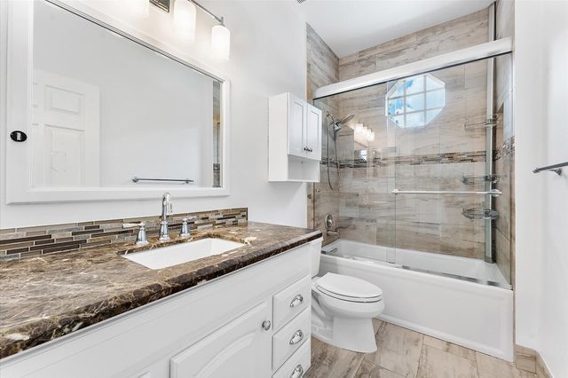 11525 NW 49th Court, Coral Springs, FL 33076