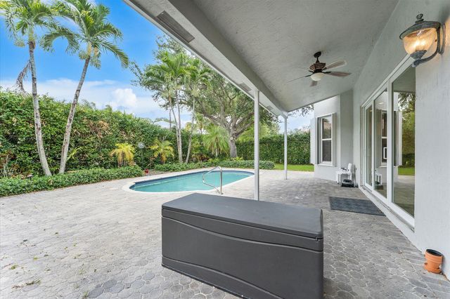 11525 NW 49th Court, Coral Springs, FL 33076