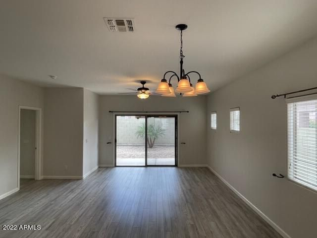 553 E San Carlos Way, Chandler, AZ 85249