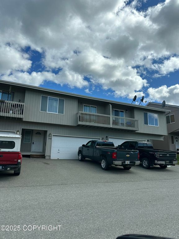 17491 Fire Eagle Way, #6, Eagle River, AK 99577