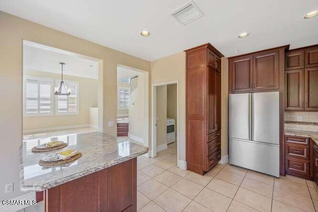586 Schuman Place, Ventura, CA 93003