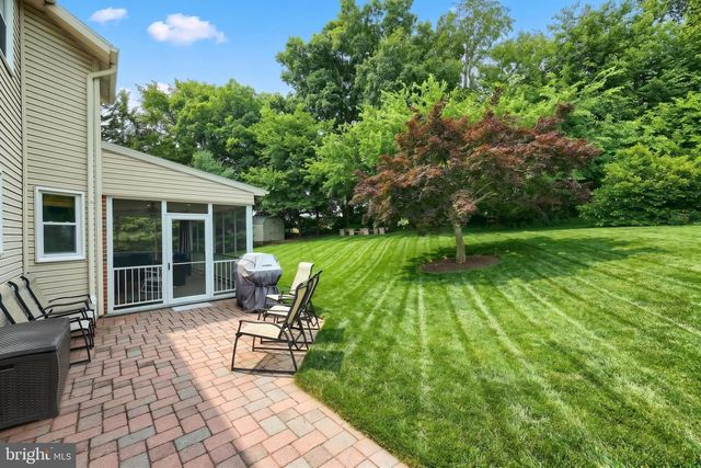 3133 WHEATLYN RD, York, PA 17402