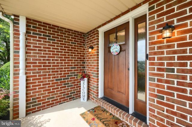 3133 WHEATLYN RD, York, PA 17402
