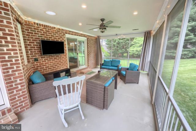 3133 WHEATLYN RD, York, PA 17402