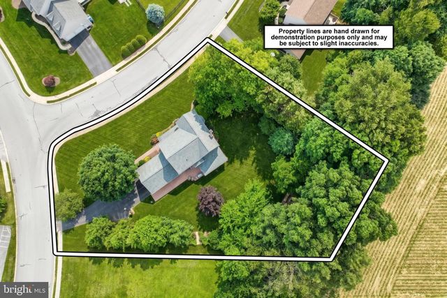 3133 WHEATLYN RD, York, PA 17402