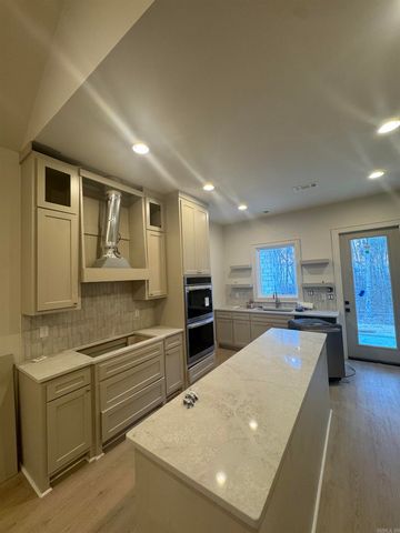 102 Kinley Loop, Little Rock, AR 72223