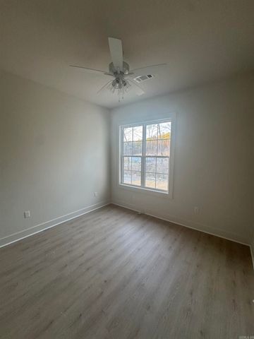 102 Kinley Loop, Little Rock, AR 72223