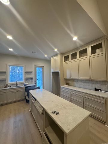 102 Kinley Loop, Little Rock, AR 72223