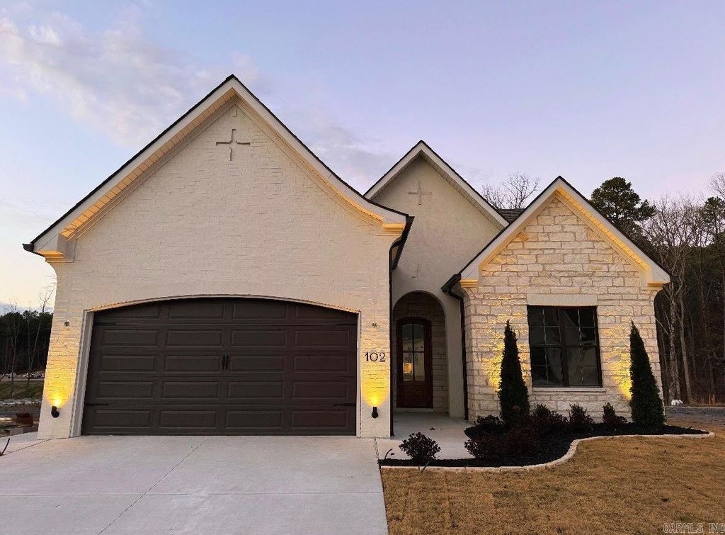 102 Kinley Loop, Little Rock, AR 72223