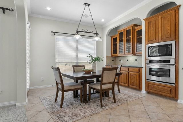 8720 Kameryn Lane, Lantana, TX 76226