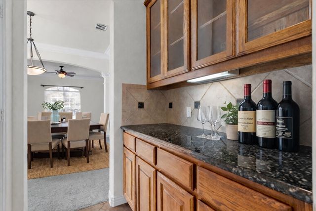 8720 Kameryn Lane, Lantana, TX 76226