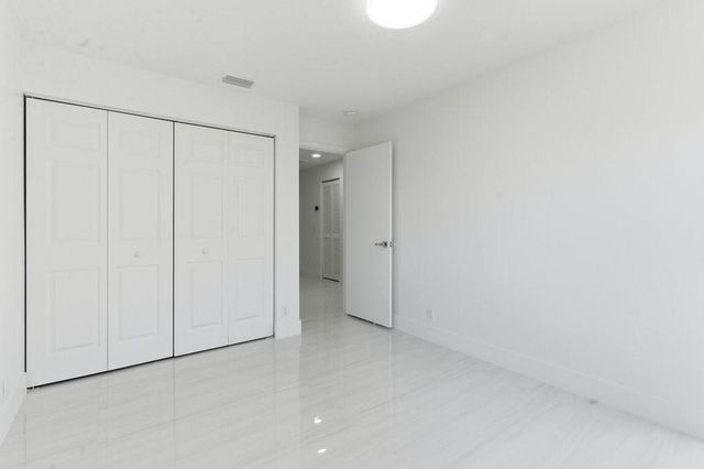 1170 Chenille Cir, Weston, FL 33327