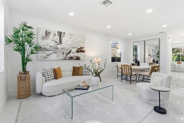 1170 Chenille Cir, Weston, FL 33327