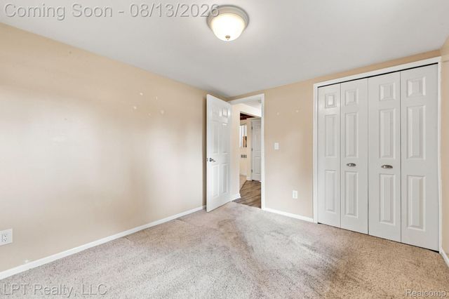 6429 Houghten Drive, Troy, MI 48098