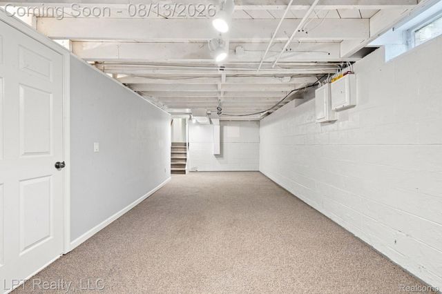 6429 Houghten Drive, Troy, MI 48098
