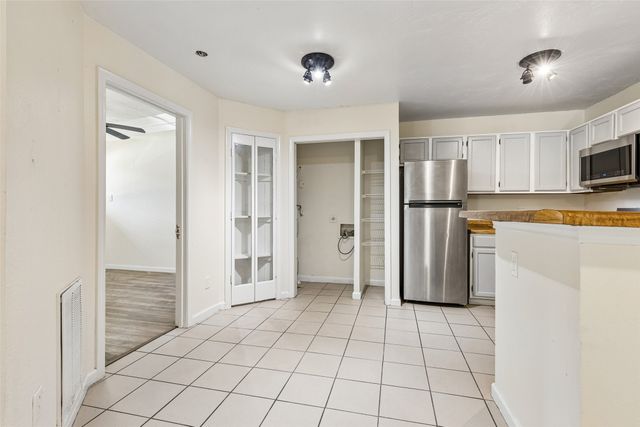 6108 Abrams Road 610, Dallas, TX 75231