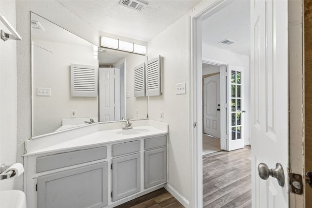 6108 Abrams Road 610, Dallas, TX 75231