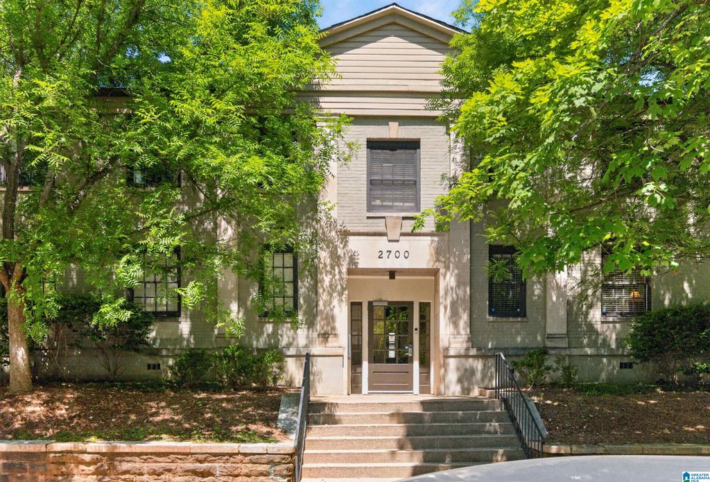 2700 HIGHLAND AVENUE, Birmingham, AL 35205