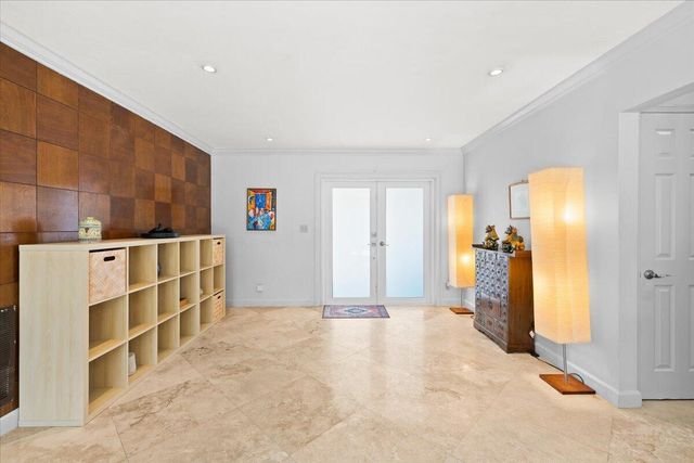 2137 NE 17TH Avenue, Wilton Manors, FL 33305