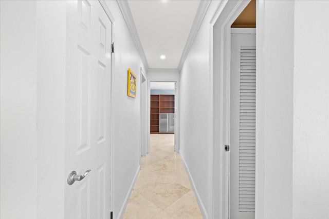 2137 NE 17TH Avenue, Wilton Manors, FL 33305