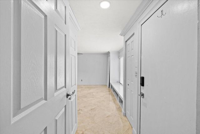 2137 NE 17TH Avenue, Wilton Manors, FL 33305