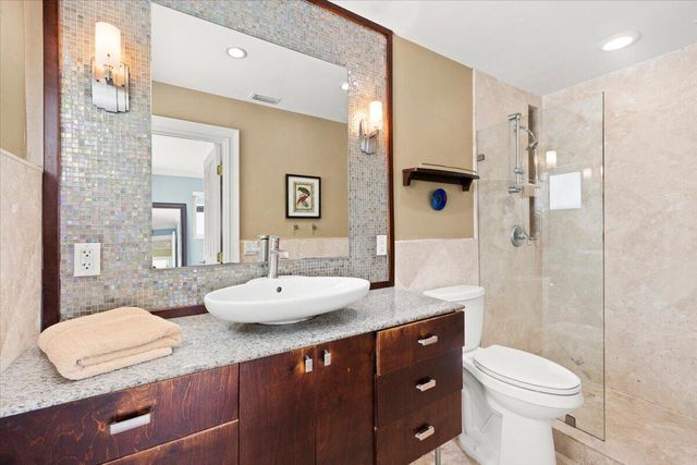 2137 NE 17TH Avenue, Wilton Manors, FL 33305