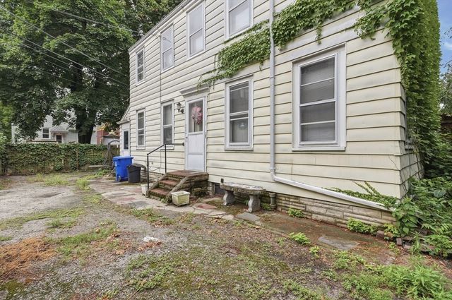 561-R E 5th St, Boston, MA 02127
