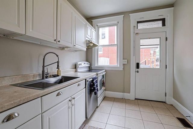 300 8th Avenue, Dayton, KY 41074