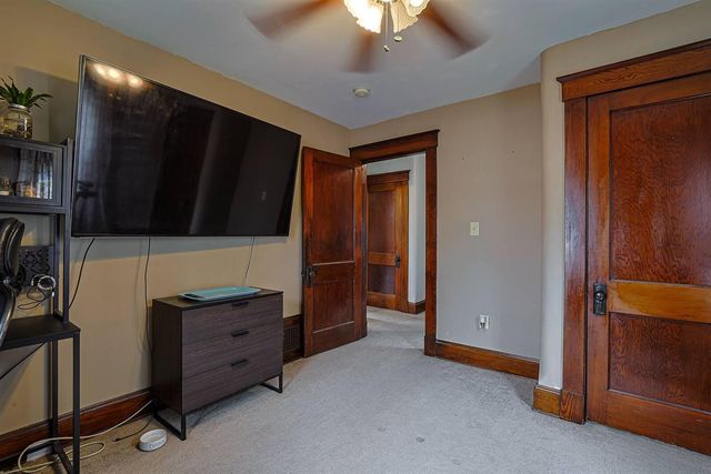 300 8th Avenue, Dayton, KY 41074