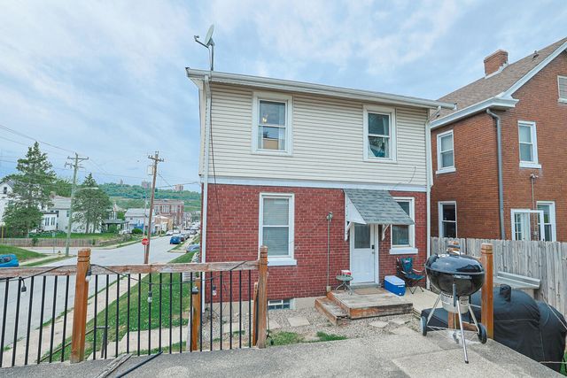300 8th Avenue, Dayton, KY 41074