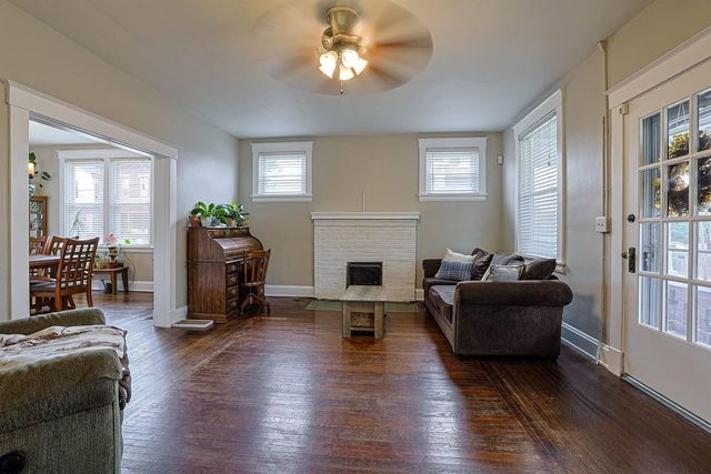 300 8th Avenue, Dayton, KY 41074