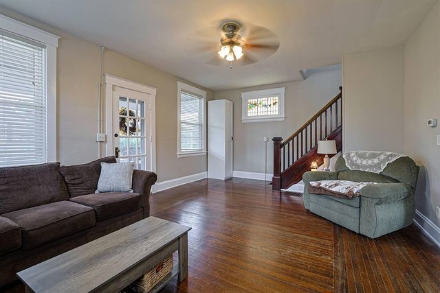 300 8th Avenue, Dayton, KY 41074