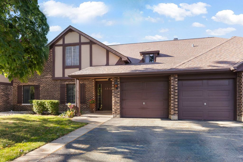 1712 Lakecliffe Drive D, Wheaton, IL 60189 — exterior