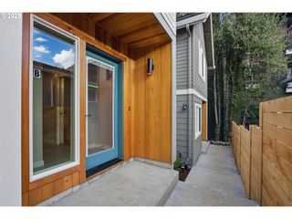 1123 Se Rhone St B, Portland, OR 97202