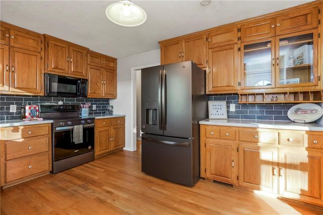 17504 State Route 33 Highway, Holt, MO 64048