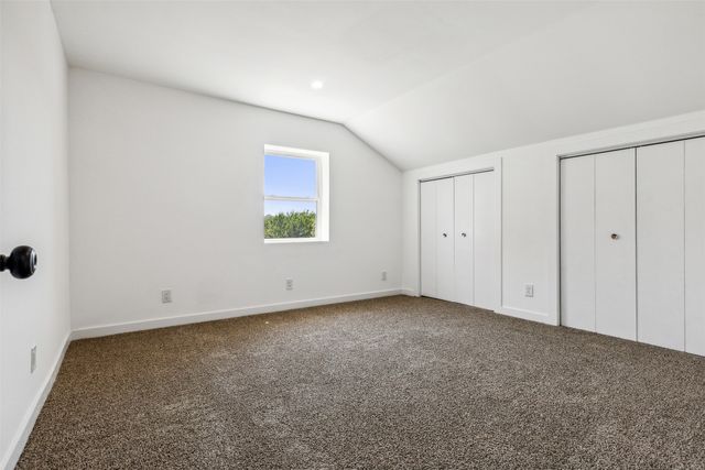 549 W Paloma Court, Fort Worth, TX 76108